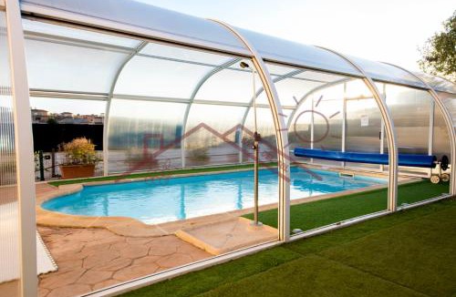 Mentrida House | Villa del sol - piscina climatizada