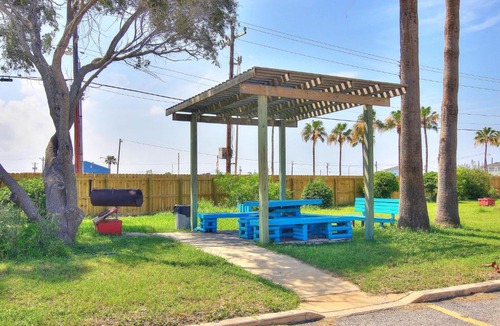 North Beach House | Villa Del Sol Surfside