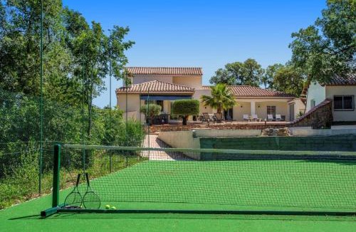 Laroque-des-Alberes Villa | Villa Des Alberes by Villa Plus