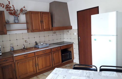 Oraison House | Villa des Chênes, Ombrage et Quiétude, à 5 min D'oraison et du lac de Baignade