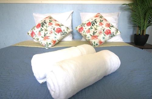 Saint-Loup-de-Naud House | Villa des Eaux Bleues