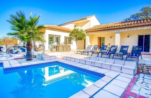 Laroque-des-Alberes Villa | Villa Des Alberes by Villa Plus