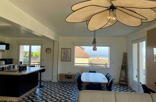 Vierville-sur-Mer Villa | Villa des Braves 50m from the magnificent landing beach: Omaha Beach!