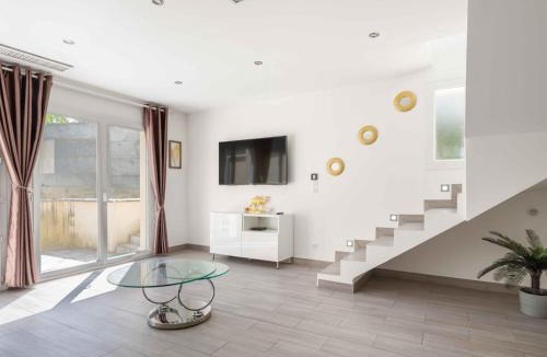 Aulnay-sous-Bois Apartment | Villa des Lumières