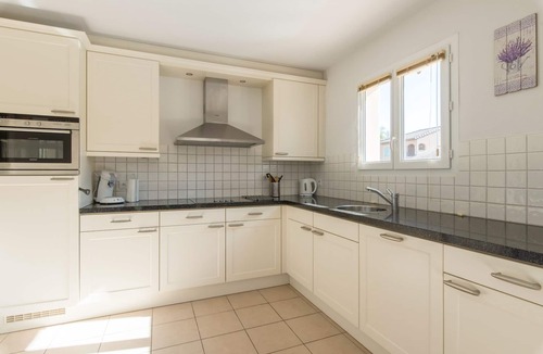 Vallon-Pont-d'Arc Villa | Villa des Montagnes for 8 people with private pool