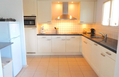 Vallon-Pont-d'Arc Villa | Villa des Montagnes for 8 people with private pool