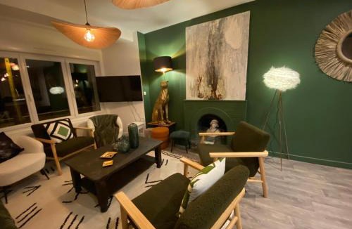Jullouville Villa | Villa des Pins