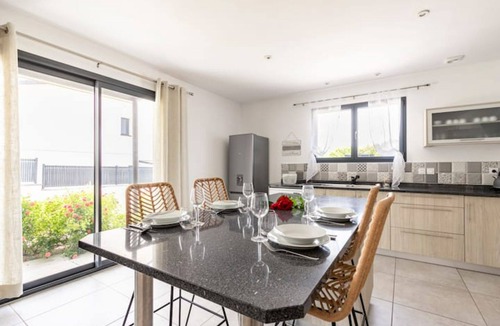 Montans Villa | Villa des Rives du Tarn Avec Jacuzzi