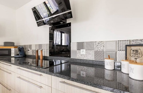 Montans Villa | Villa des Rives du Tarn Avec Jacuzzi