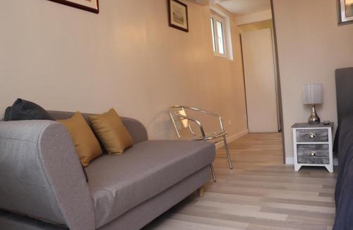 Varaville Apartment | Villa des sables avec 1 studio pour 2 personnes pouvant être complété par une chambre avec sa salle de bain et WC si 4 personnes