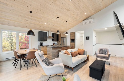 Pont-Rouge Ski Chalet | Villa des Sentiers - Haven of peace with spa, billiards and forest as far as the eye can see