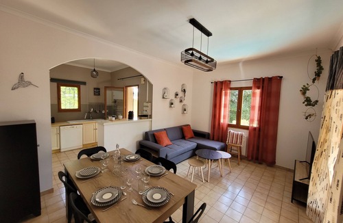 Goudargues Villa | Villa des sources 6 people