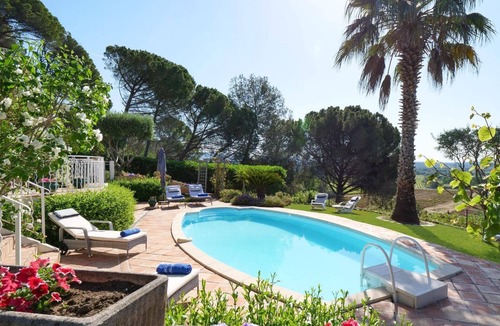 La Motte Villa | Villa Des Vignes by Villa Plus