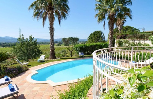 La Motte Villa | Villa Des Vignes by Villa Plus