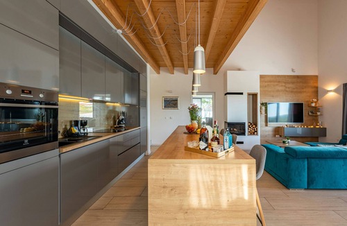 Poljica Villa | Villa Descansa ZadarVillas
