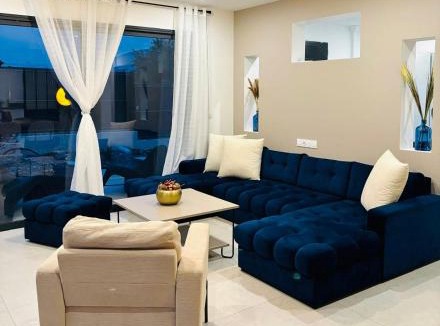 Seyssel Villa | Villa design avec jardin et espaces lumineux