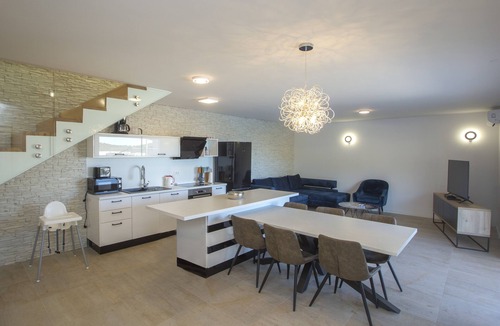 Vis Villa | Villa Diamond – Panoramic Sea View with Private Heated Pool