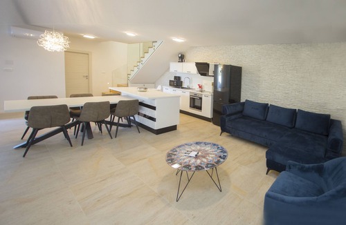 Vis Villa | Villa Diamond – Panoramic Sea View with Private Heated Pool