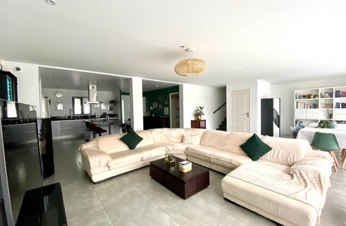 Boran-sur-Oise Villa | VILLA DIANE