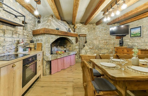 Lisane Ostrovicke Villa | Villa Didot - Five Bedroom Villa, Sleeps 10