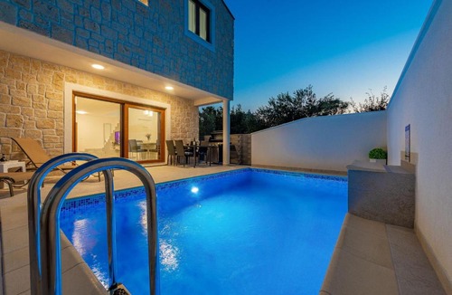 Zaton Villa | Villa Dina