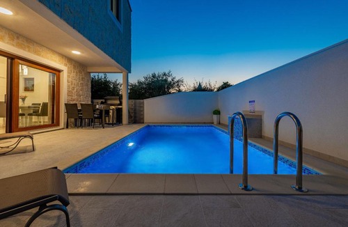 Zaton Villa | Villa Dina