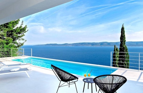 Mimice Villa | Villa Dinara - Three Bedroom Villa, Sleeps 6
