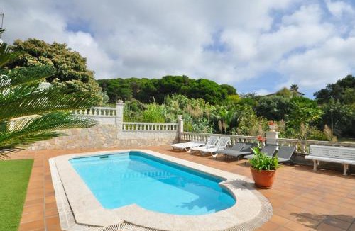 Lloret de Mar Ski Chalet | Villa Dolcedo