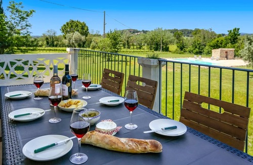Capestang Villa | Villa Domaine du Midi by Villa Plus