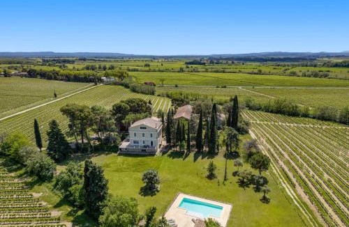 Capestang Villa | Villa Domaine du Midi by Villa Plus