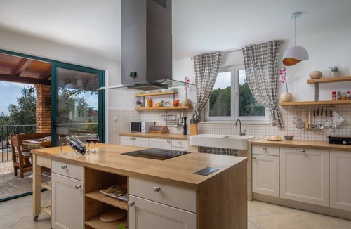 Zrnovnica Villa | Villa Dominus - Split by Villas Guide