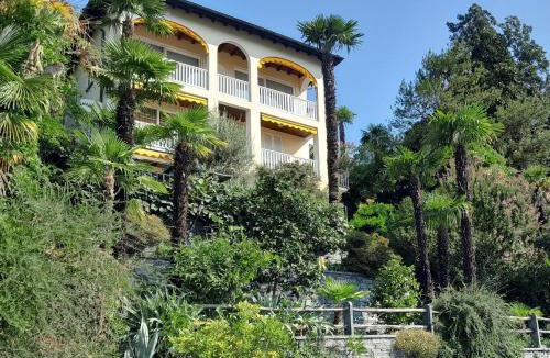 Locarno Apartment | Villa Dora Attika by Fewotessin