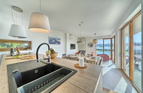Turanj Villa | Villa Doria - Four Bedroom Villa, Sleeps 10