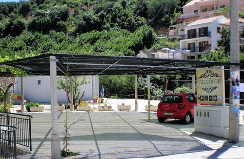 Stikovica Apartment | Villa Doris - 1 bedroom APARTMENT for 4 adults with shared sea view terrace