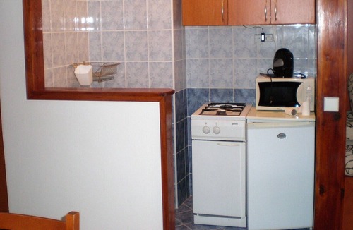 Stikovica Apartment | Villa Doris - 1 bedroom APARTMENT for 4-5 adults with large private terrace