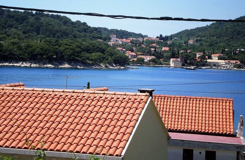 Stikovica Apartment | Villa Doris - 1 bedroom APARTMENT for 4 adults, shared sea view terrace