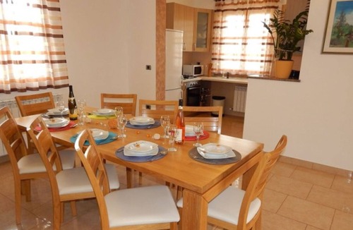 Gajana Villa | Villa Doris by Villas Guide