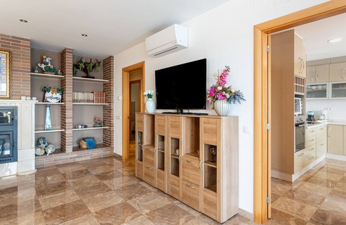 El Mas Mora Villa | Villa 'Dorita Costa Brava' with Sea Views, Wi-Fi and Air Conditioning
