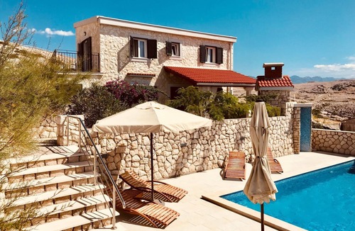 Zubovici House | Villa Dražica mit beheiztem Pool - ruhige Lage by Interhome