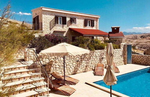 Zubovici House | Villa Dražica with a heated pool - quiet location