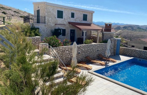 Zubovici House | Villa Dražica with a heated pool - quiet location