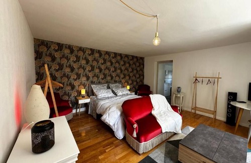 Cenon-sur-Vienne House | villa du beau port