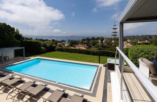 Cap-d'Antibes Villa | Villa du Cap