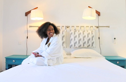 Riou - Petit Juas - Av de Grasse Bed & Breakfast | Villa du roc fleuri