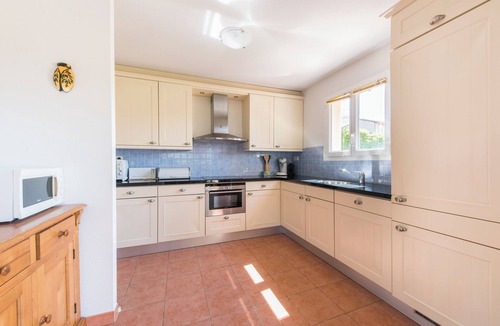 Vallon-Pont-d'Arc Villa | Villa du Soleil for 10 people