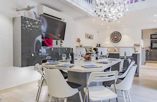 Les 3 Ponts House | Villa du Soleil by Interhome
