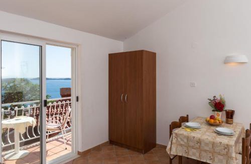 Plat Apartment | Villa Dubravka - Premium Studio Apartment with Balcony and Sea View Apartman 2