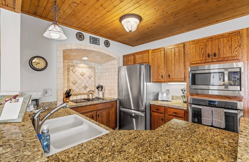 Steamboat Springs Condo | Villa Dulany, Exquisite Condo plus Hot Tub, Fire Pit & Private Patio