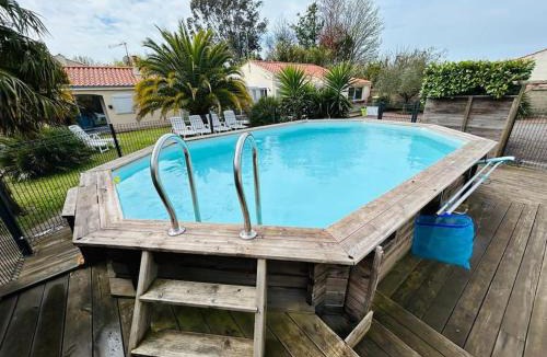 Talmont-Saint-Hilaire House | "VILLA DUPUY" Maison au calme de 124 m2, avec jardin clos et arboré, 8 personnes, piscine bois hors sol privative