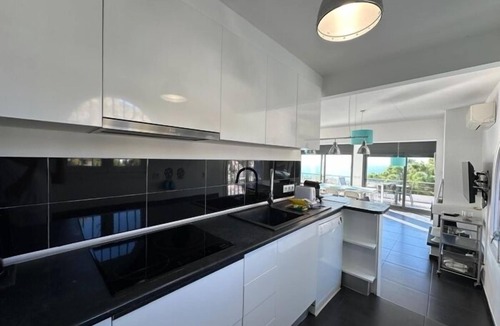 Almadraba-Canyelles Ski Chalet | Villa Eden Roc Av 22